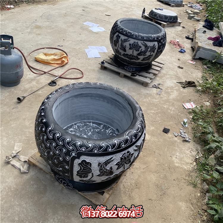 精美大理石養魚水缸，為您的景點增添美感