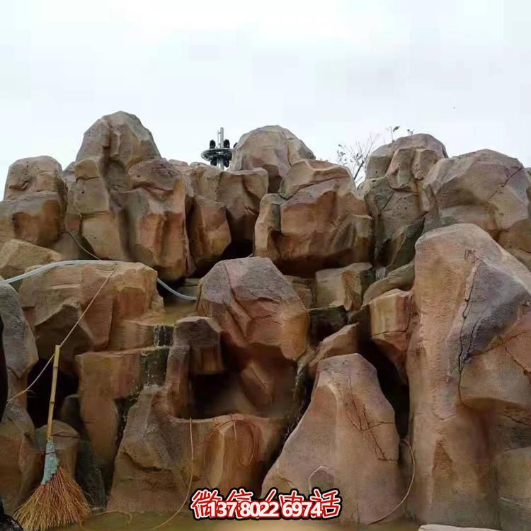 精致假山水泥裝飾游樂園，為小區(qū)提供無盡樂趣