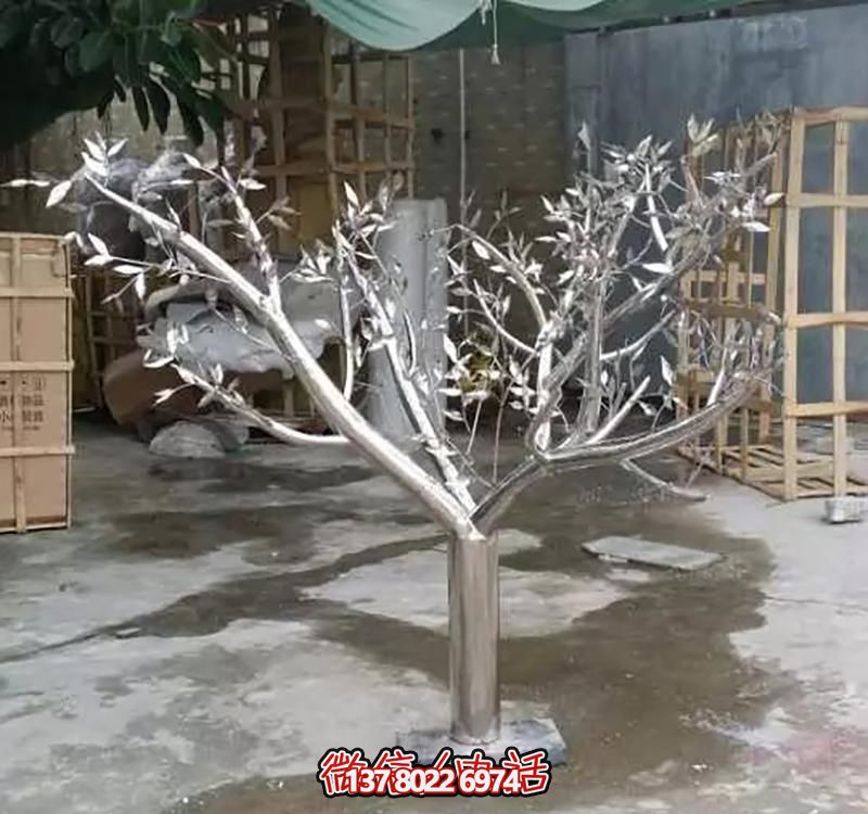 柏不銹鋼樹雕塑,點綴景區戶外空間 柏不銹鋼樹雕塑,點綴景區戶外空間