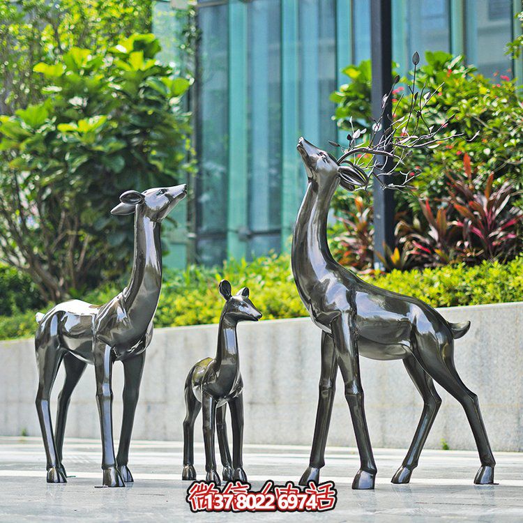 玻璃鋼制仿銅小鹿擺件，點綴戶外園林景觀