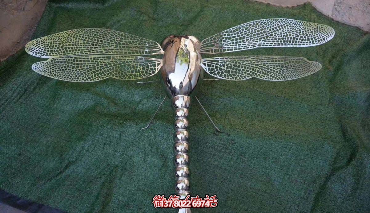 不銹鋼蜻蜓雕塑，點綴小區售樓部鏤空裝飾