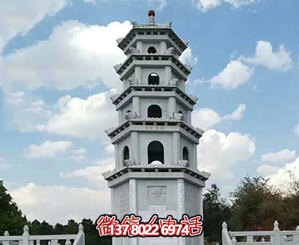 精美多層大理石寶塔，見(jiàn)證古老寺院的美麗景觀